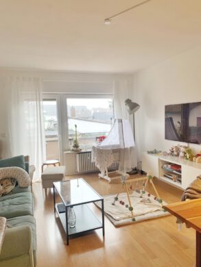 Geräumige 3-Zimmer Wohnung mit viel Charme in guter Lage!, 69124 Heidelberg, Wohnung