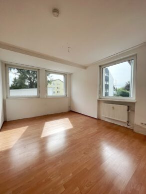 Großzügige Bürofläche in ruhiger Lage!, 68519 Viernheim, Wohnung