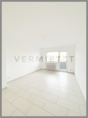 Freundliche und helle 3-Zimmer-Wohnung mit Balkon!, 68519 Viernheim, Wohnung